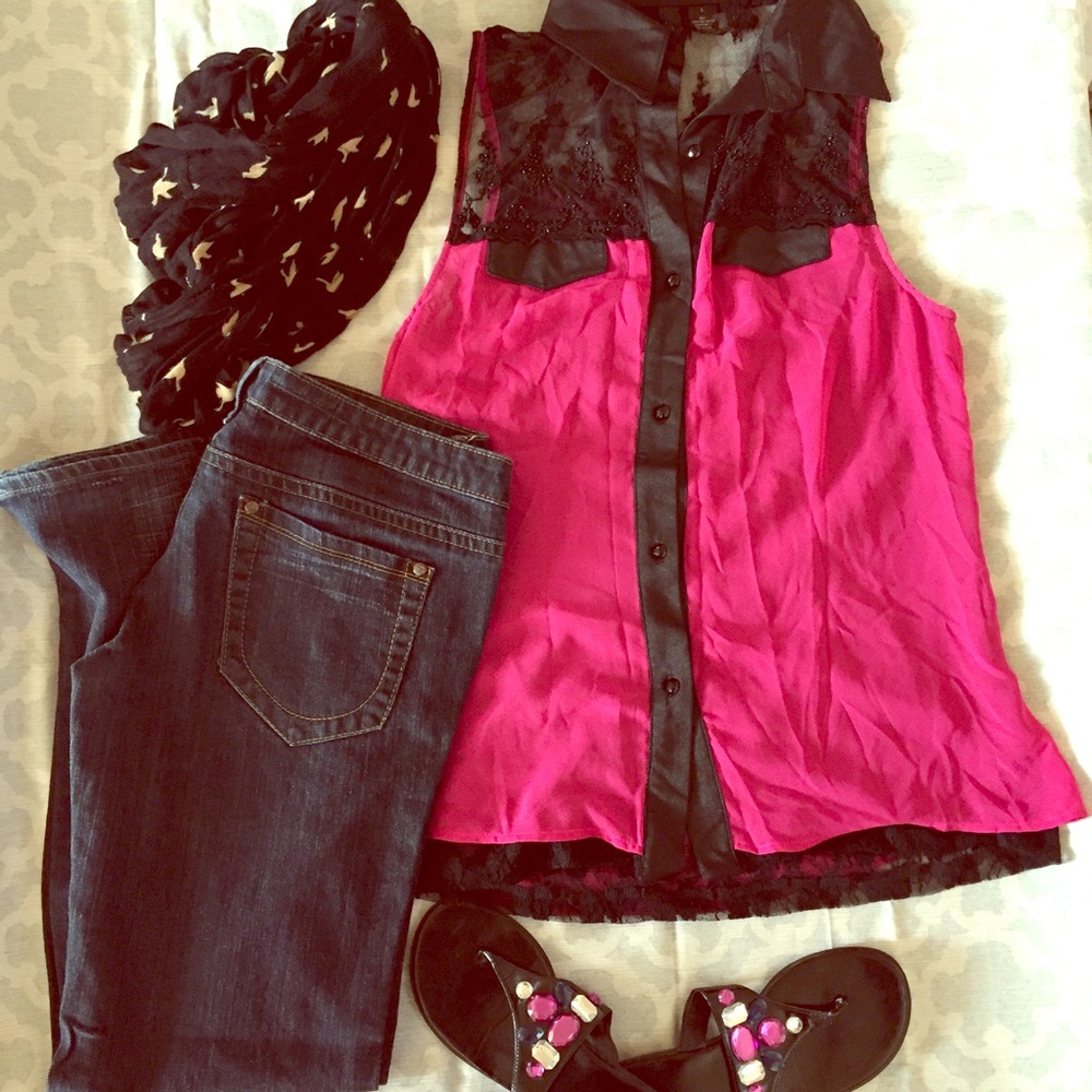Women's Pink Sleeveless Top with Black Lace Accents